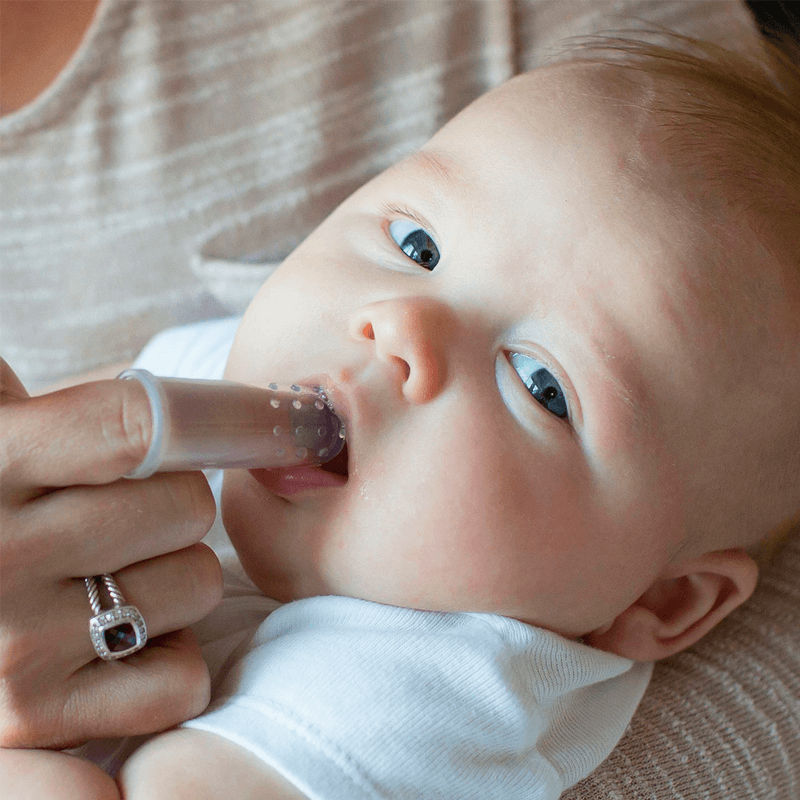 Lee más sobre el artículo ¿A qué edad pueden empezar a cepillarse los dientes los niños?